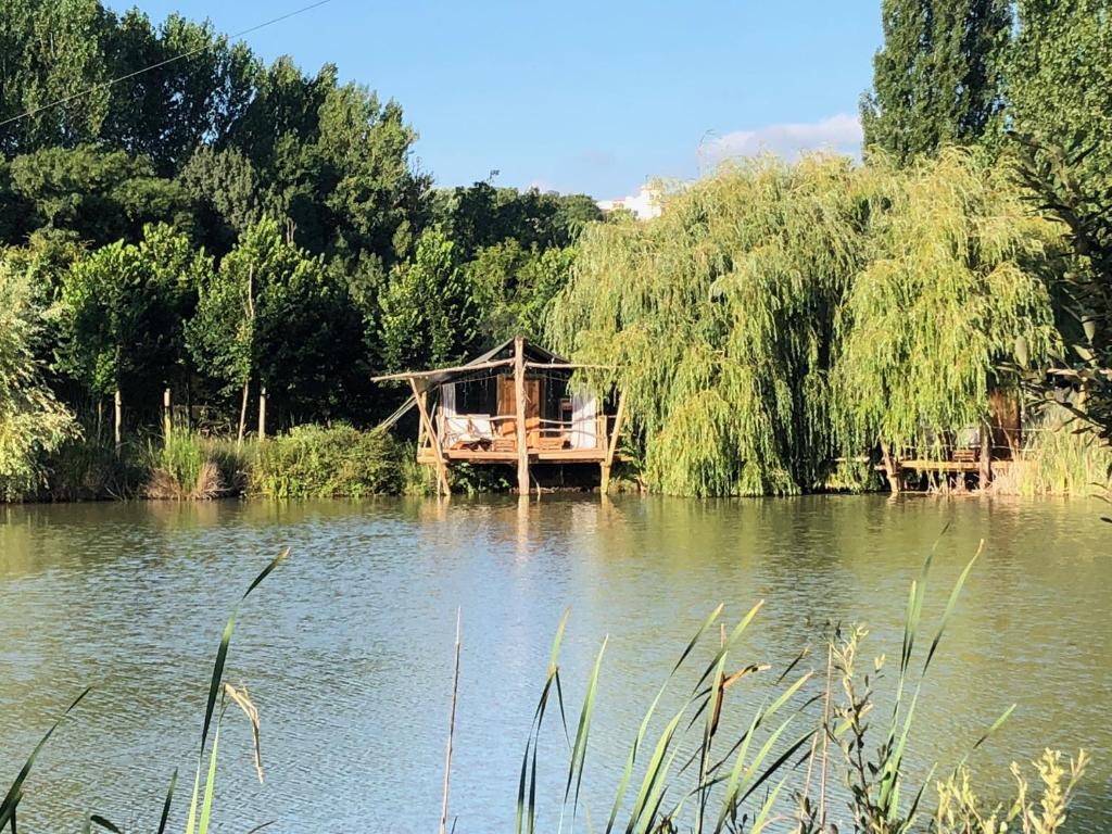 10% desconto em reservas diretas 