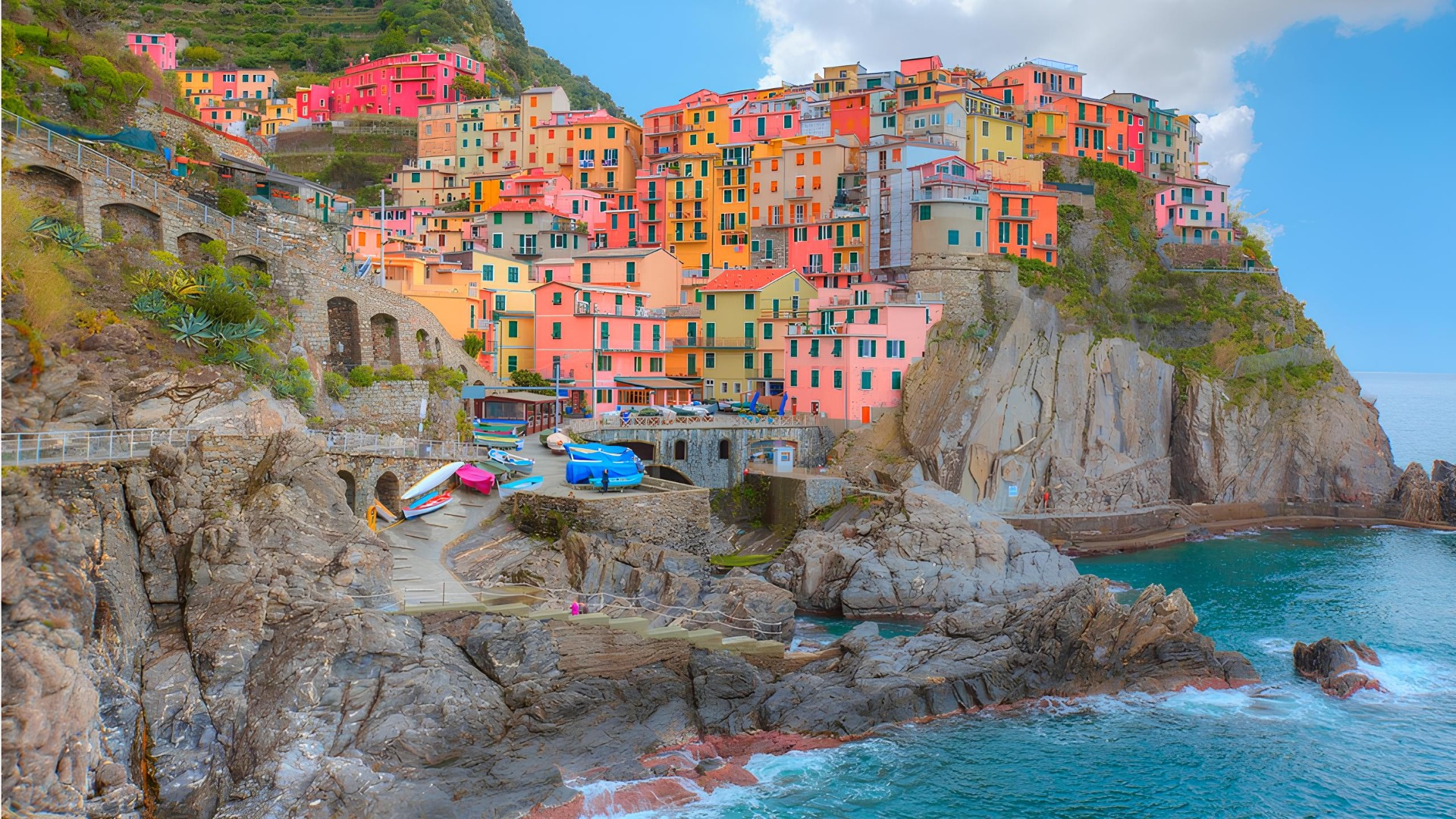 Cinque Terre: aldeias coloridas junto ao mar