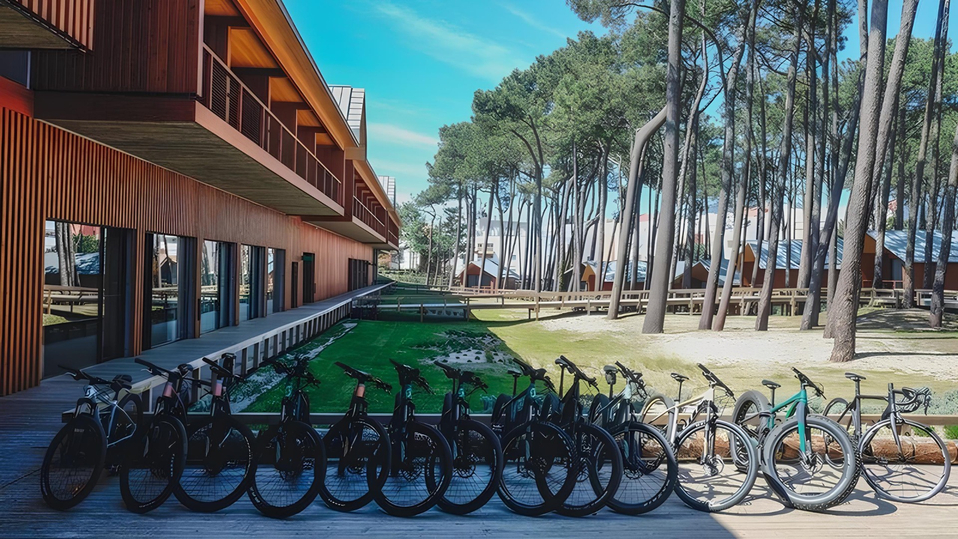 Se procura uma atividade diferente para fazer em família ou com amigos, há uma pump track em Viana do Castelo que merece entrar na lista. Escondida no interior do FeelViana Sport Hotel, esta pista dedicada a bicicletas, BMX e skates está acessível não apenas aos hóspedes, mas também a visitantes que queiram experimentar a adrenalina sobre rodas.