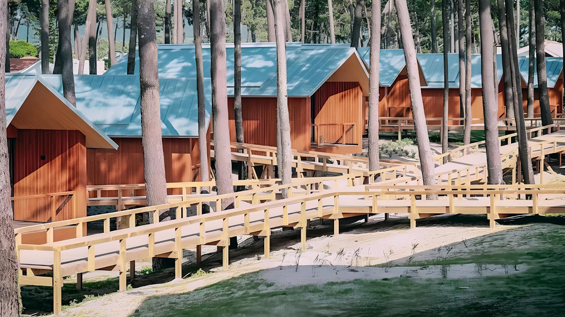 Entre o pinhal de Cabedelo, as ondas do Atlântico e uma vasta oferta de atividades ao ar livre, o FeelViana Sport Hotel é uma excelente escolha para uma escapadinha onde aventura, natureza, bem-estar e sustentabilidade se unem numa experiência verdadeiramente memorável.