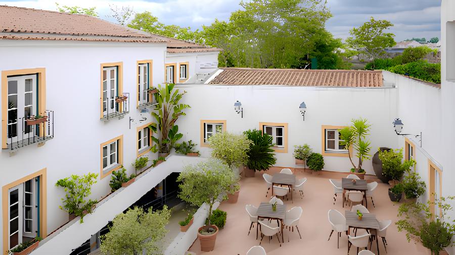 Albergaria do Calvário - Évora
Desde 96€/noite em quarto duplo
Campanha: -15% de Agosto a Outubro