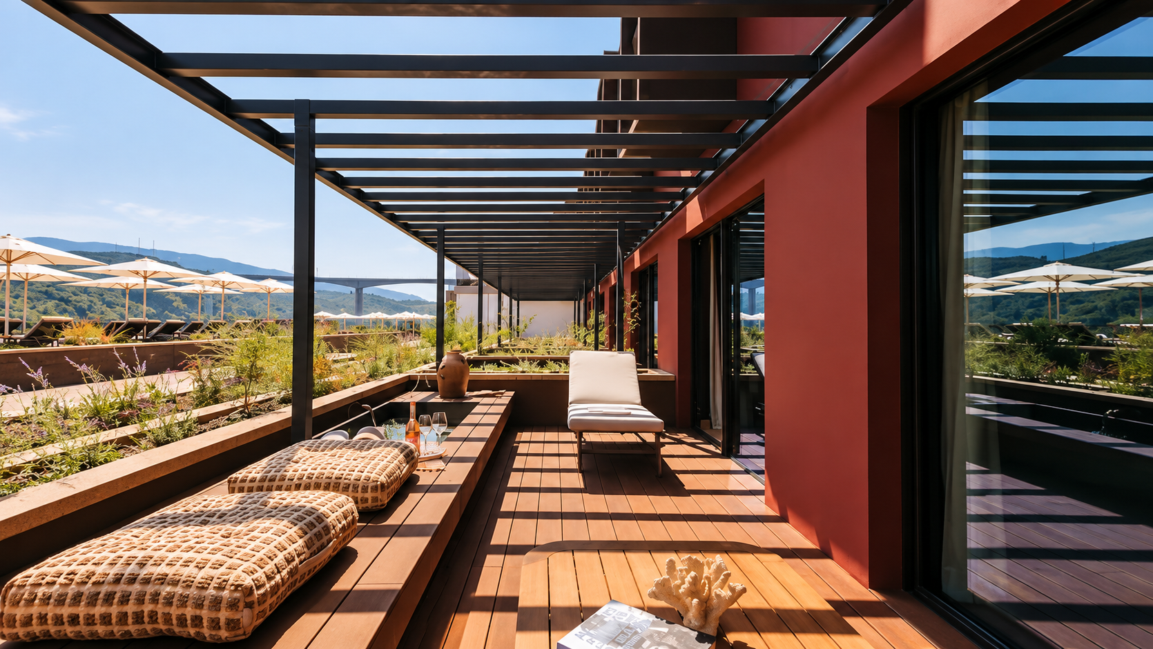 Torel Quinta da Vacaria - Douro Valley → No coração do Douro, esta unidade oferece uma experiência vínica e de bem-estar rodeada por vinhas e paisagens deslumbrantes. Serviços e comodidades:
Piscina exterior com vista para as vinhas
Spa e área de bem-estar
Quartos e suites de luxo
Pequeno-almoço incluído
Serviço de concierge
Restaurante de gastronomia regional e contemporânea
Wine Bar
Provas de vinho
Estacionamento privado